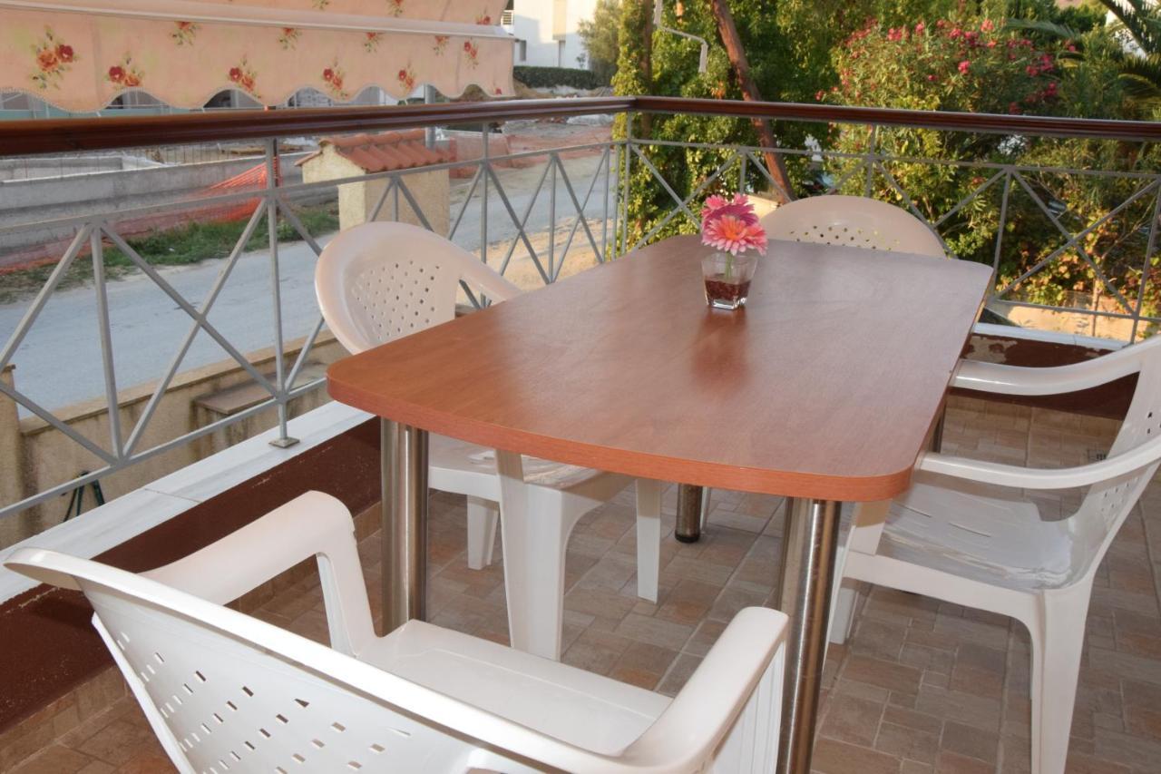 Sunny Life Apartment *